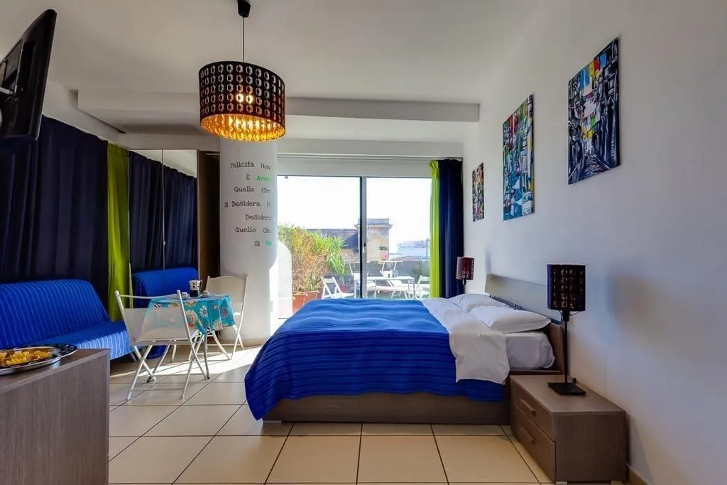 Room, Marina ResArt B&B, Naples