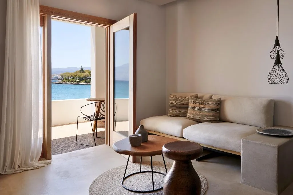 BUNGALOW SUPERIOR Room, Minos Beach Art Hotel, a Member of Design Hotels, Crete