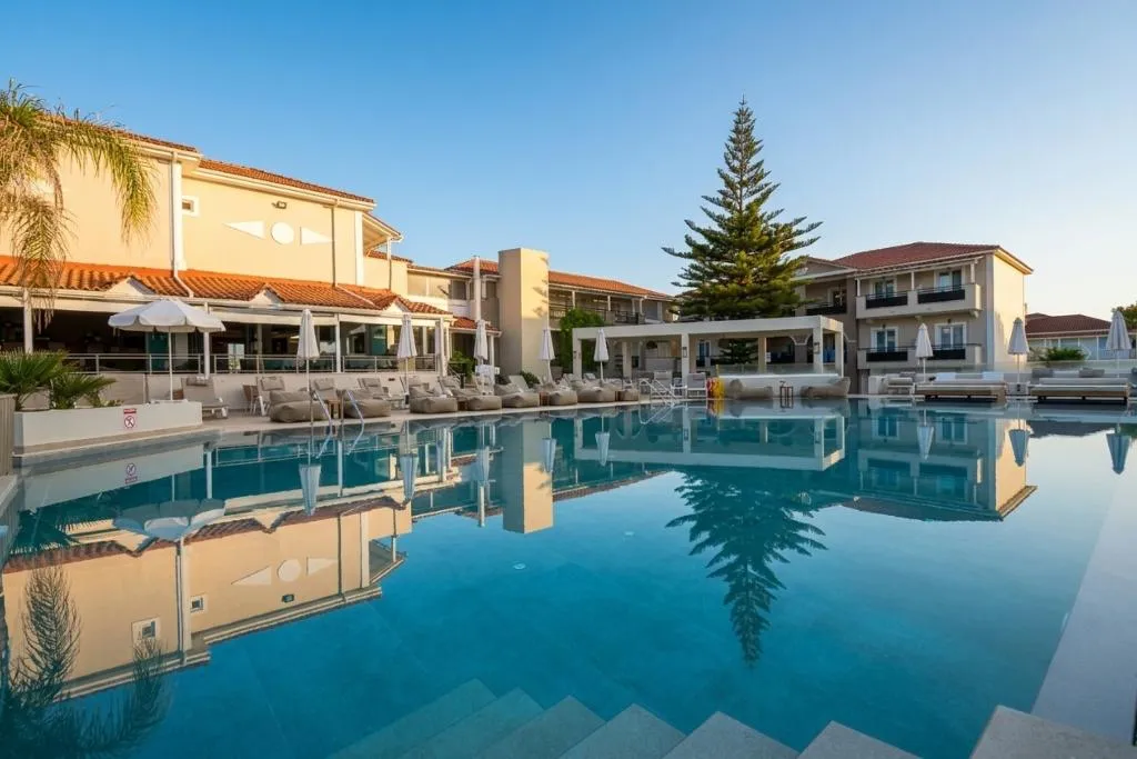 Pool, Dennys Inn, Zante