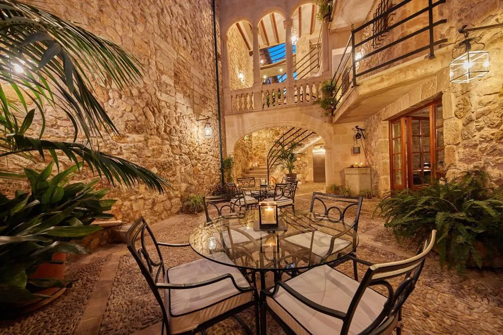 Terrace, Cas Comte Petit Hotel & Spa, Majorca
