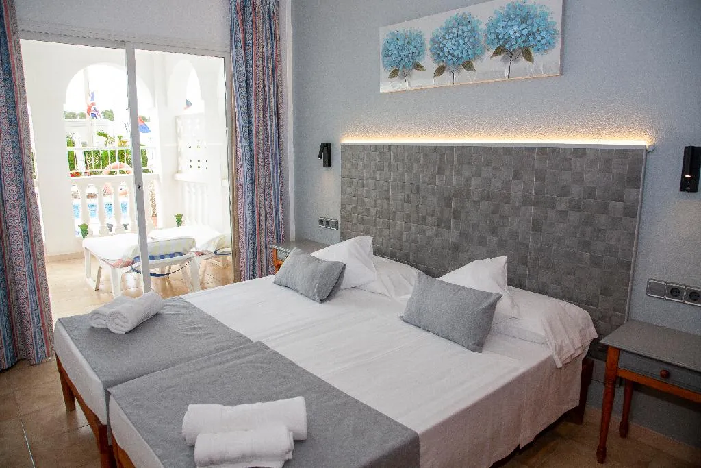 APARTMENT CAPACITY 1 Room, Atalaya Bosque Apartments, Majorca