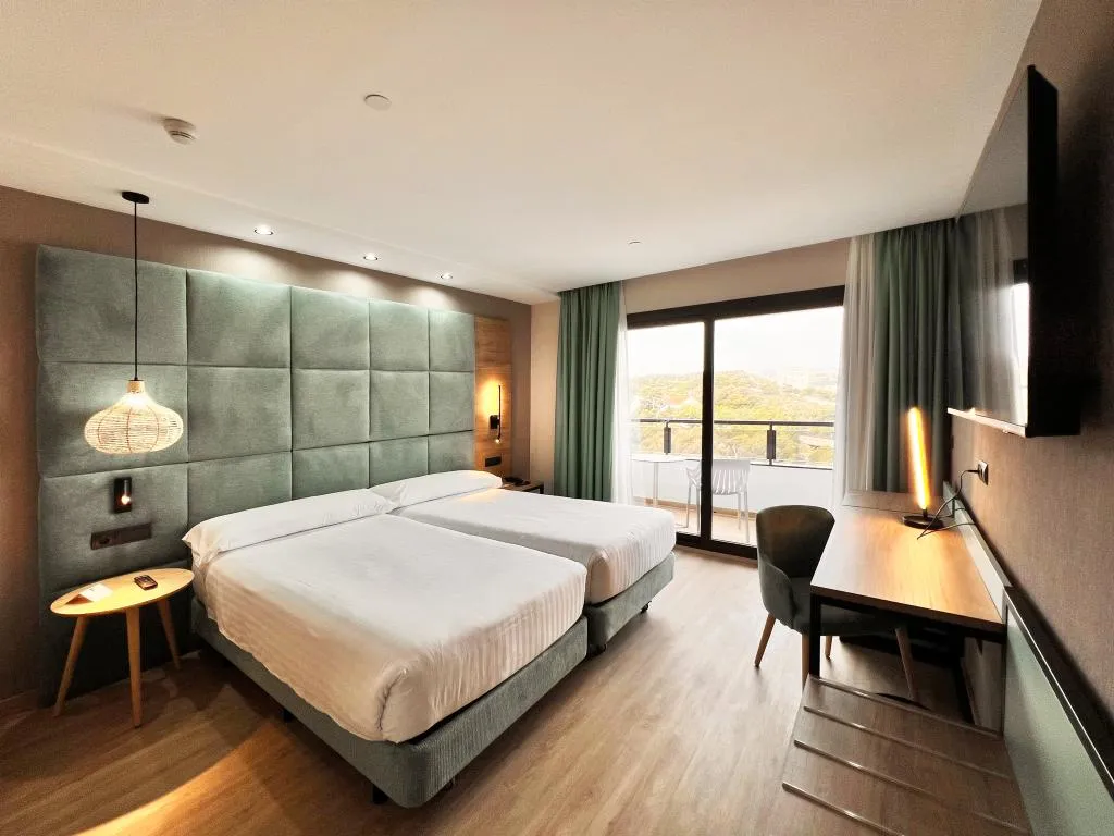 DOUBLE SINGLE USE PREMIUM Room, Sercotel Maya Alicante, Costa Blanca