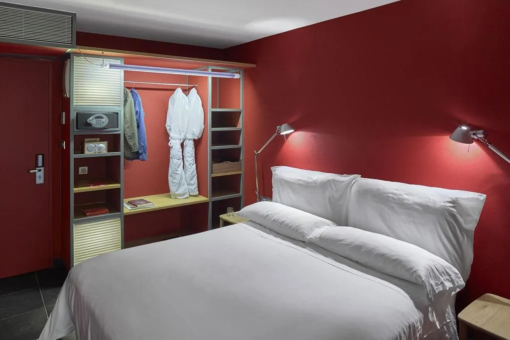 DOUBLE STANDARD Room, Casa Camper Barcelona, Barcelona