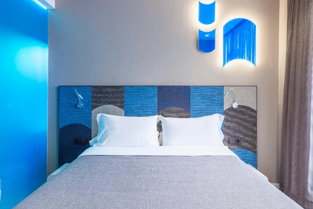 DOUBLE WITH TERRACE Room, Macia Sevilla Kubb, Seville
