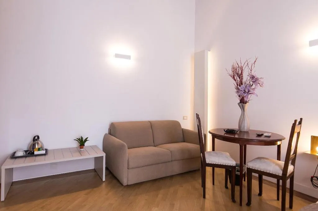 Room, Savoy Riviera, Naples