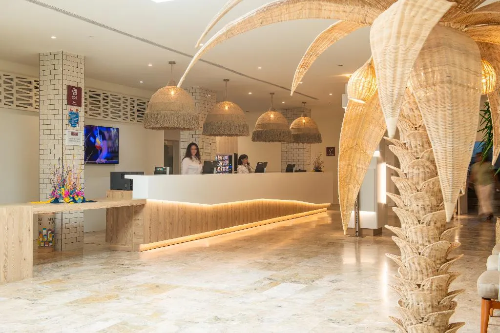 Lobby, Leonardo Royal & Suites hotel Ibiza Santa Eulalia, Ibiza