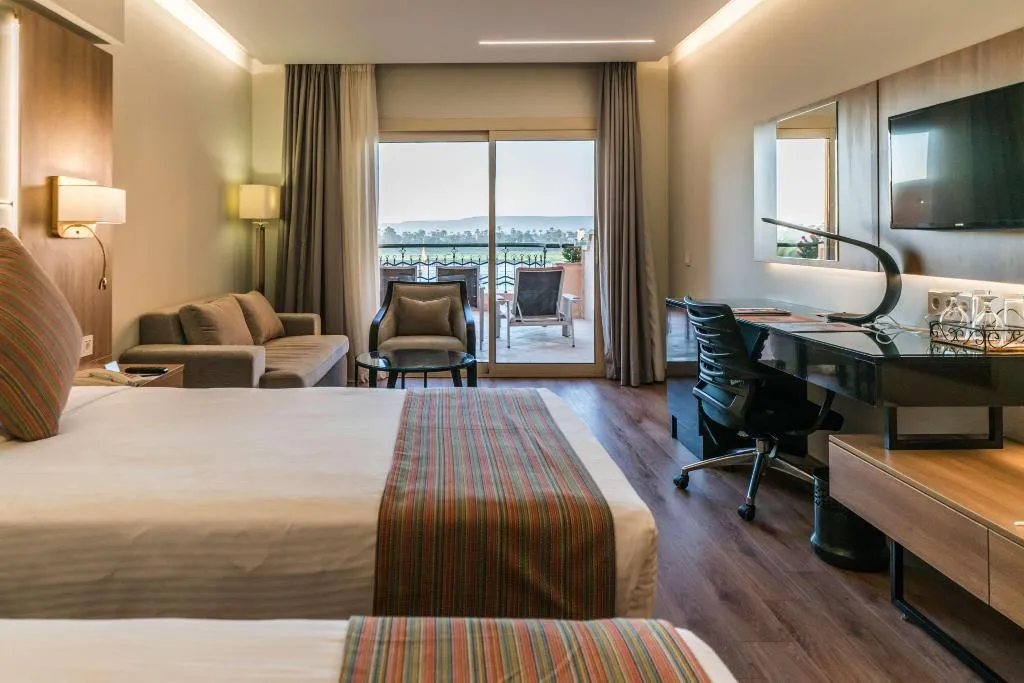 DOUBLE EXECUTIVE Room, Steigenberger Nile Palace, Luxor
