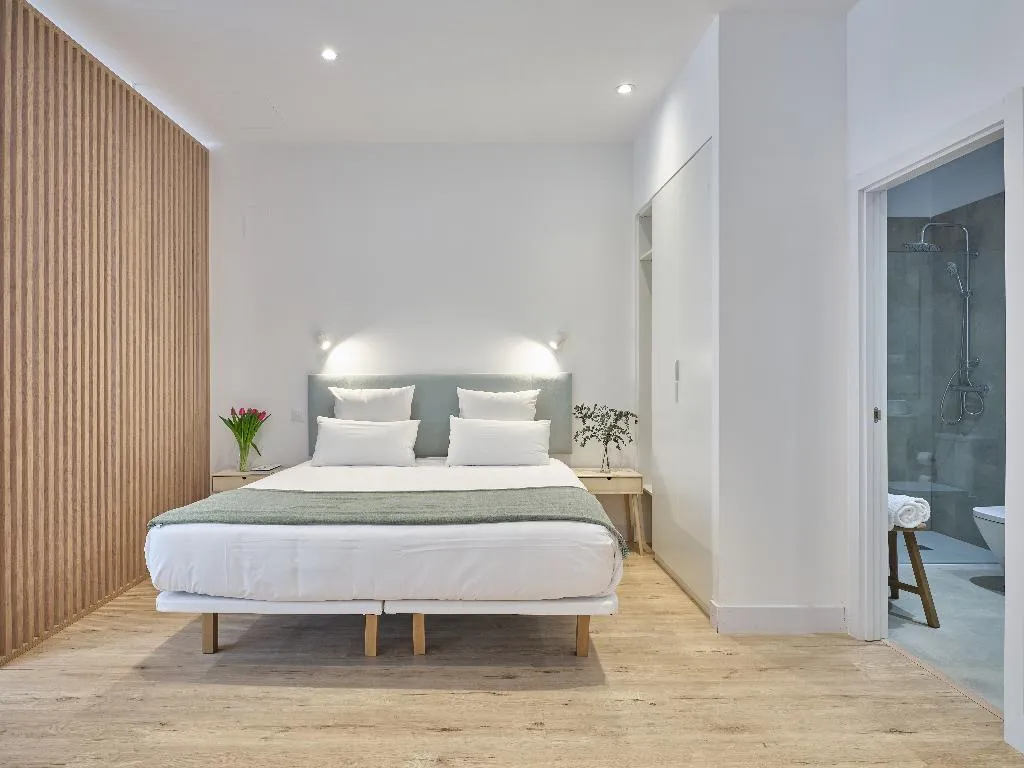 SUITE KING SIZE BED Room, Paseo Suites Hotel, Madrid