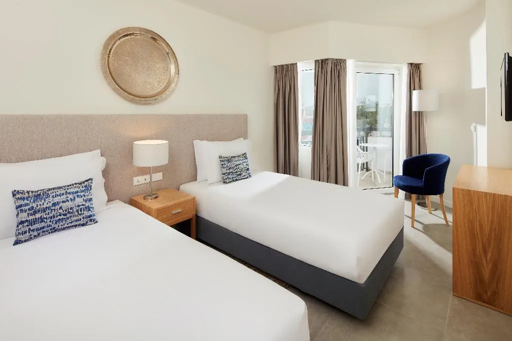 FAMILY ROOM DELUXE Room, NH Lagos Algarve Resort, Algarve