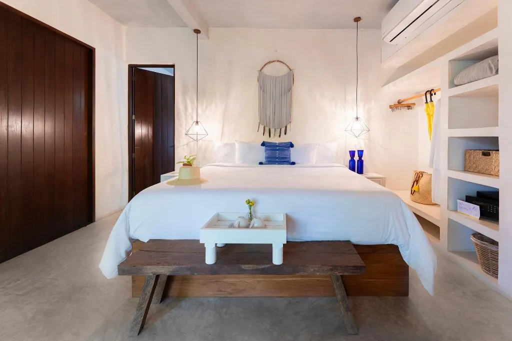 JUNIOR SUITE DELUXE WITH TERRACE Room, Lula Seaside Boutique Hotel, Cancun Area