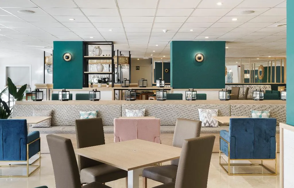 Bar, Hotel Costa Malaga by Pierre & Vacances, Costa Del Sol
