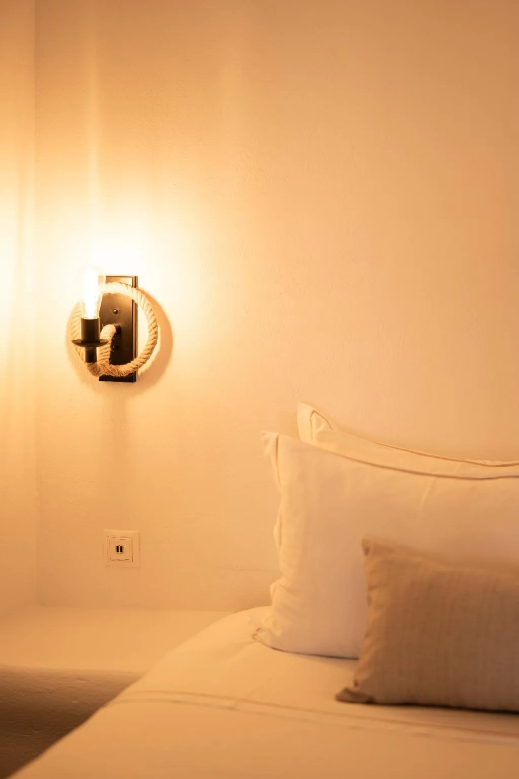 JUNIOR SUITE STANDARD Room, La Roka Cliffside Memories, Santorini