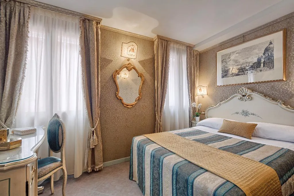DOUBLE ECONOMY Room, Antica Locanda Al Gambero, Venice