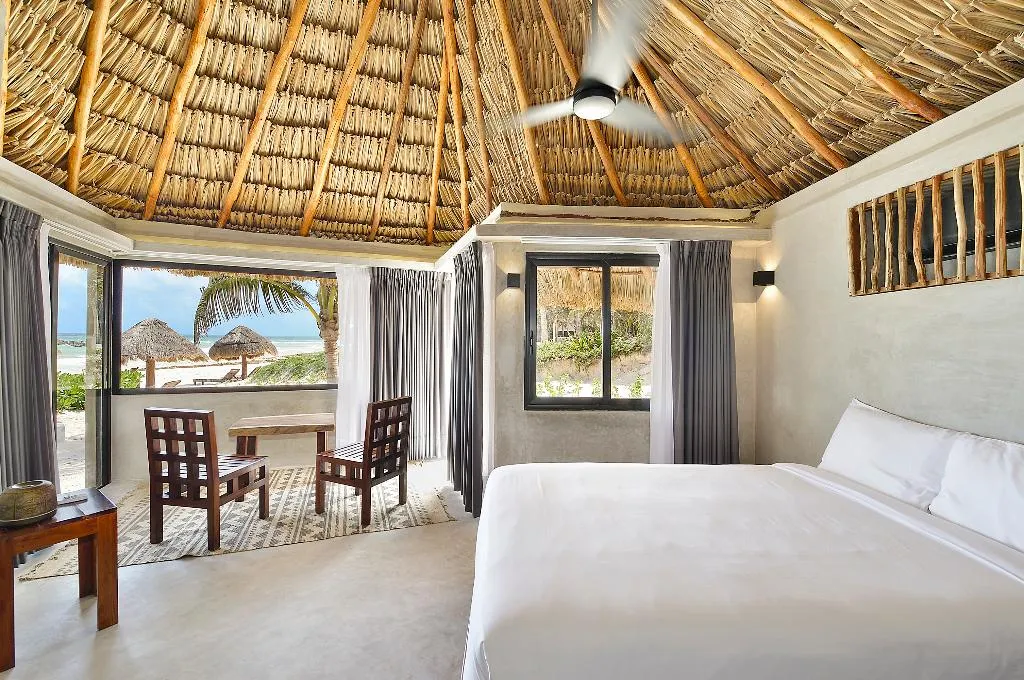 Room SUPERIOR OCEAN FRONT Room, Maya Tulum, Cancun Area