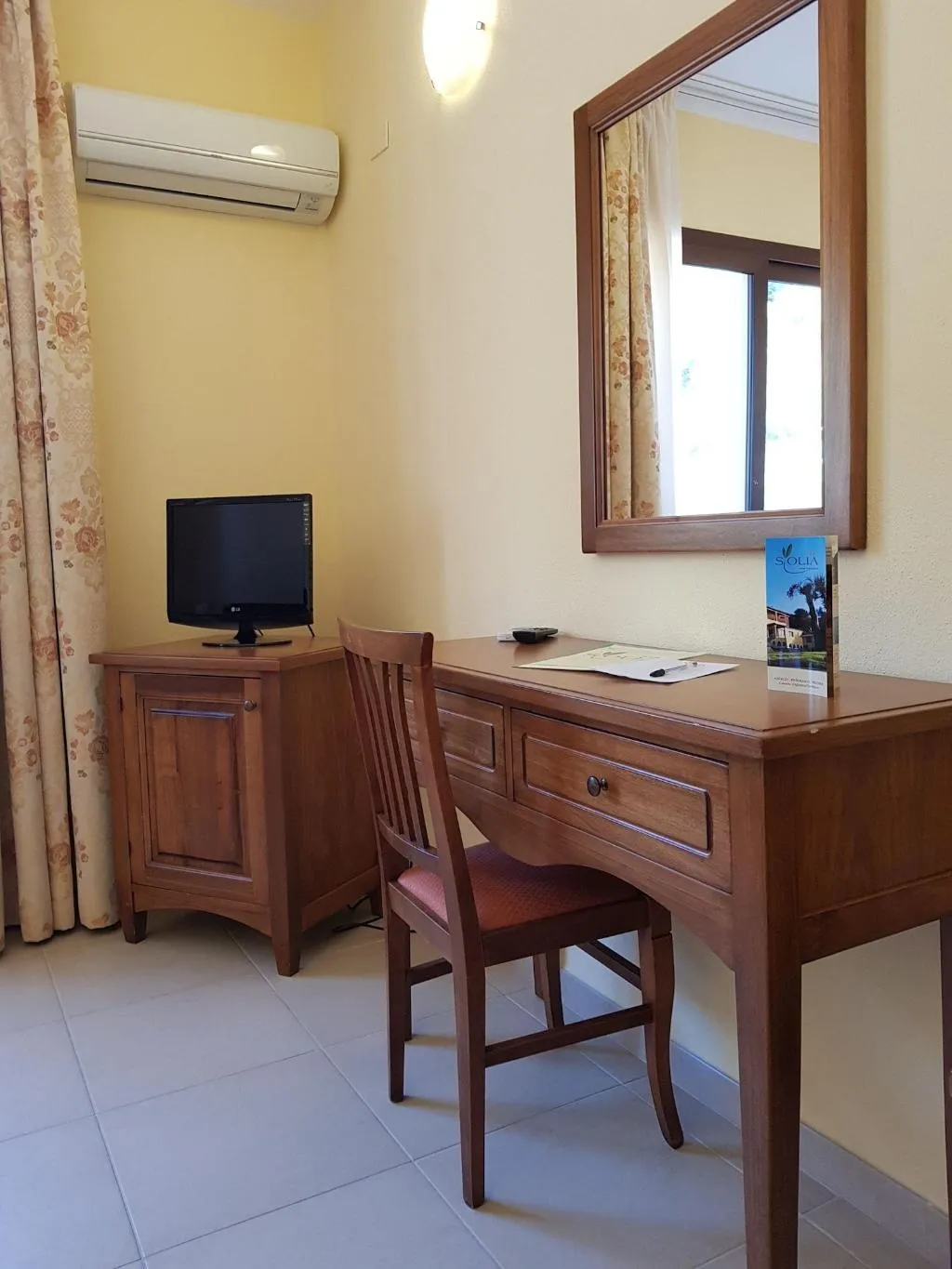 Room, S Olia Hotel, Cagliari