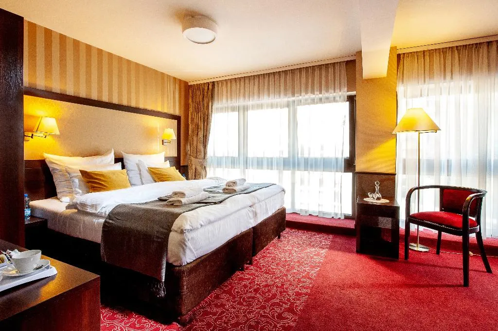 Double or Twin SUPERIOR Room, Hotel Wielopole, Krakow