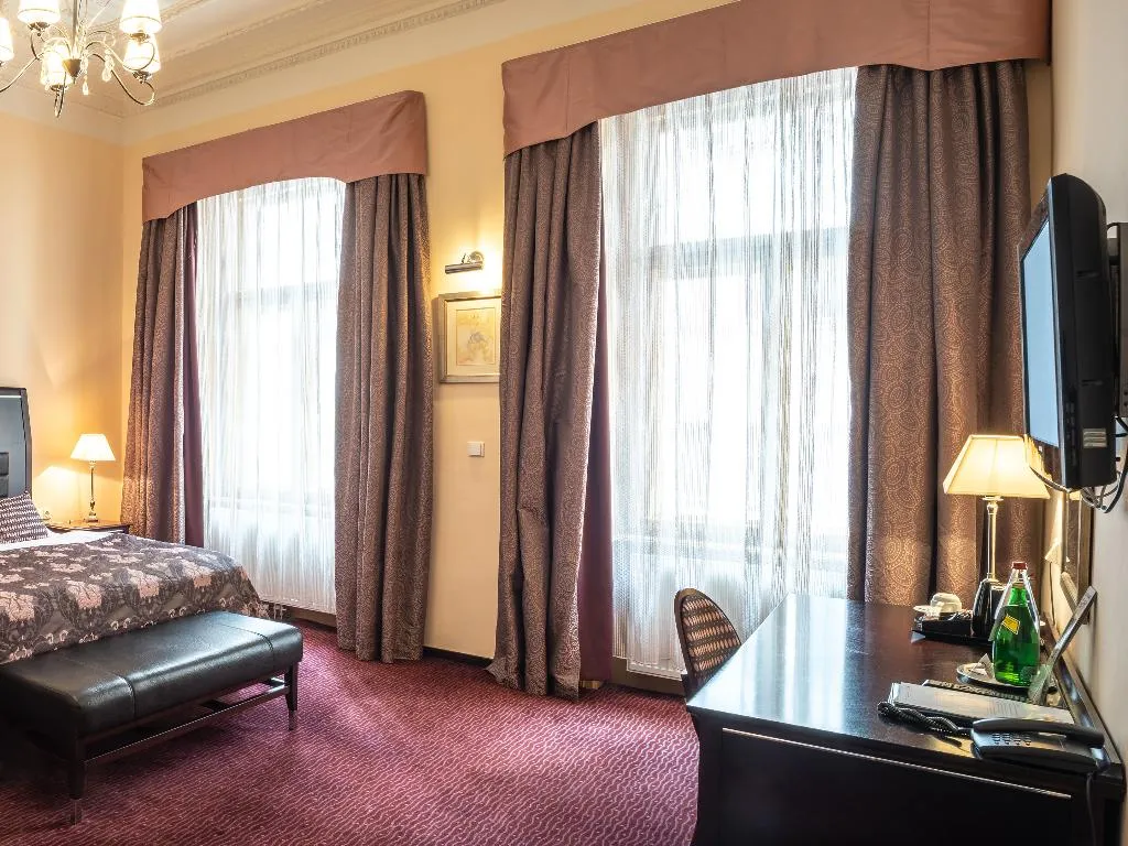 JUNIOR SUITE STANDARD Room, EA Hotel Embassy Prague, Prague