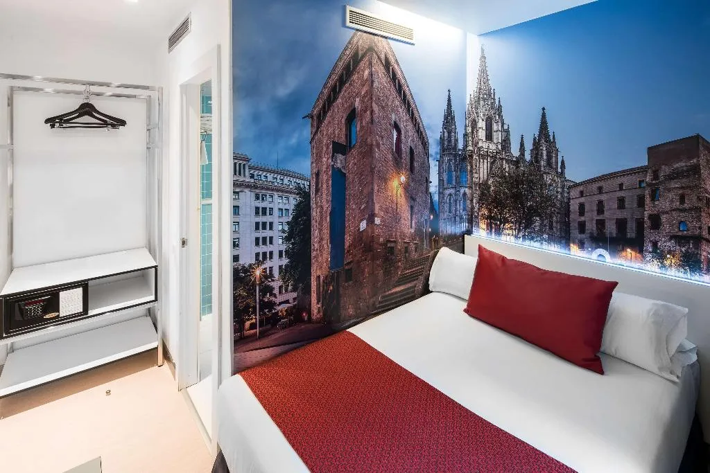 Room, Catalonia Avinyo, Barcelona