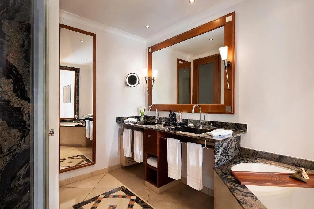 JUNIOR SUITE KING SIZE BED Room, The St. Regis Mardavall Resort, Majorca