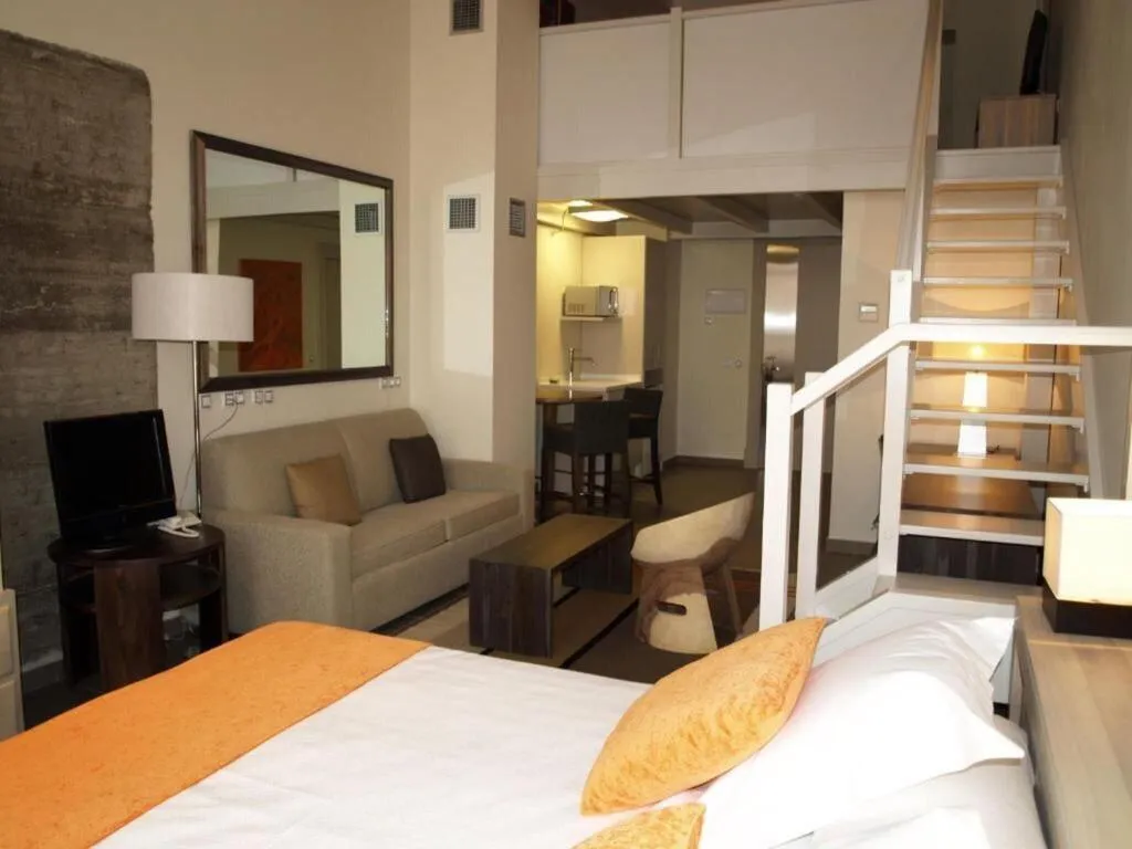 Room, Eco Alcala Suites, Madrid
