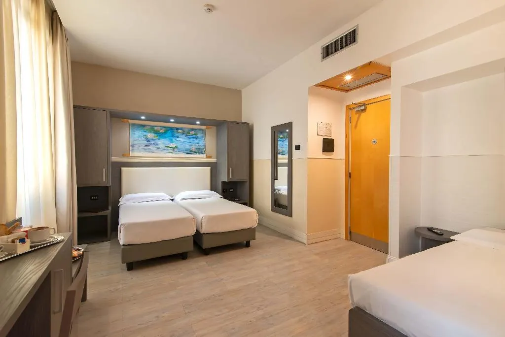 TRIPLE SUPERIOR Room, Hotel Aphrodite, Rome