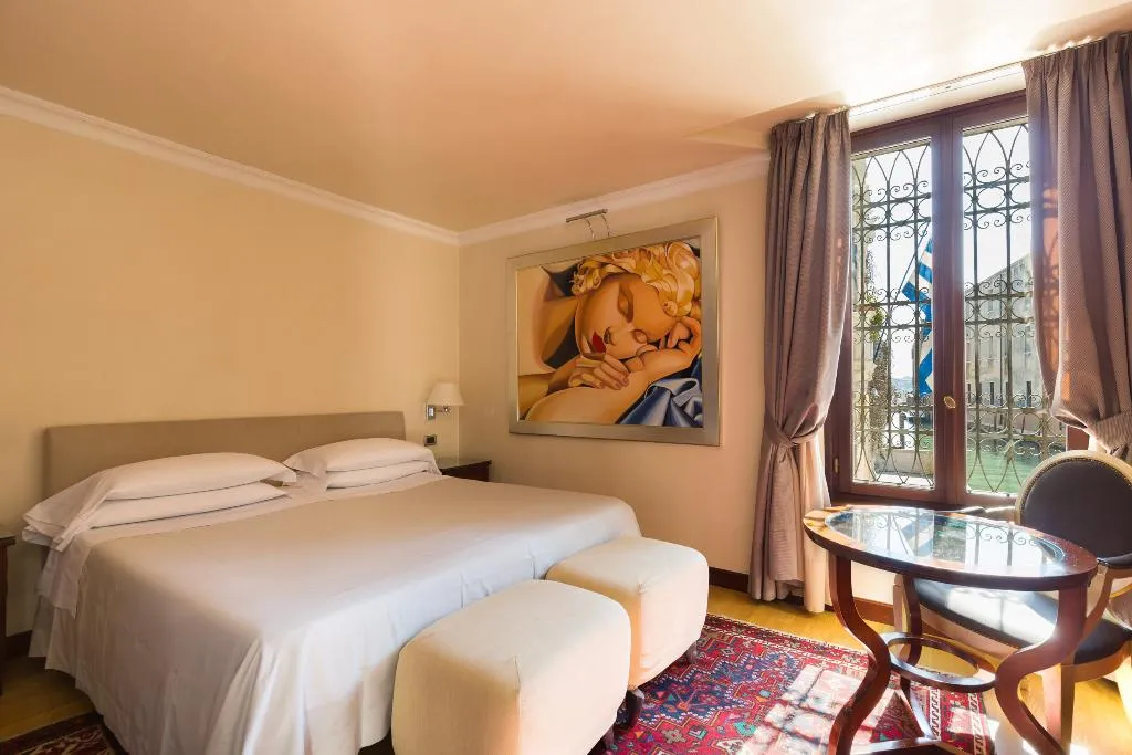 JUNIOR SUITE CLASSIC Room, Liassidi Palace, Venice