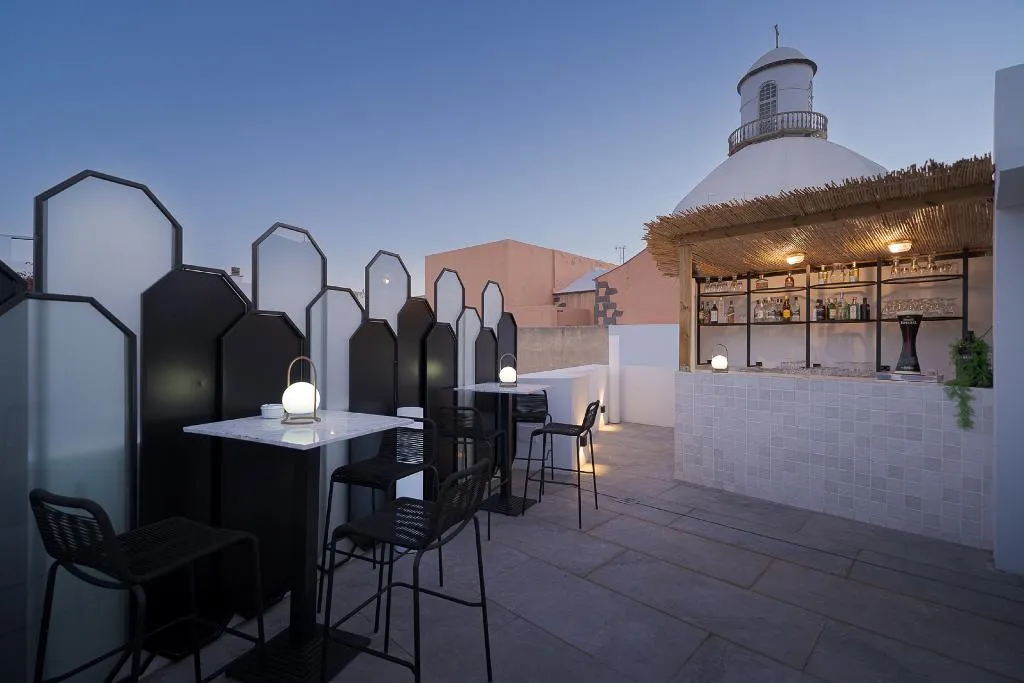 Terrace, Boutique Hotel Cordial La Niña De Vegueta, Gran Canaria