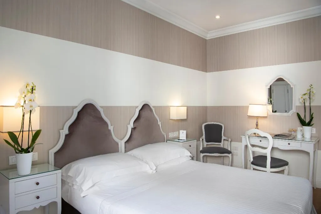 DOUBLE SINGLE USE STANDARD Room, Rapallo, Florence