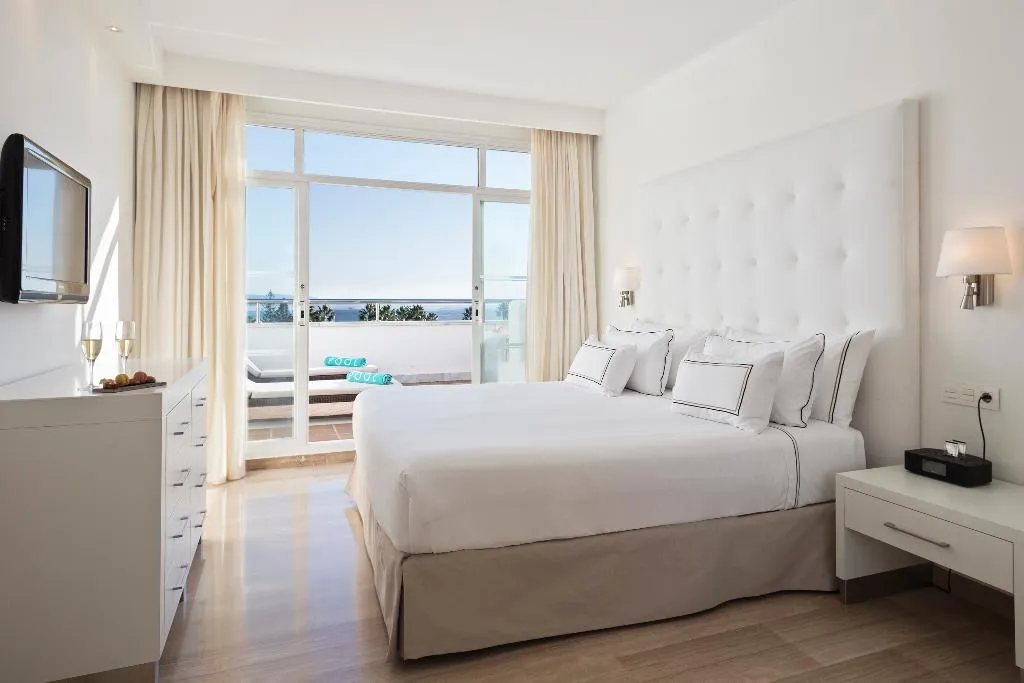 JUNIOR SUITE STANDARD Room, ME Marbella, Costa Del Sol