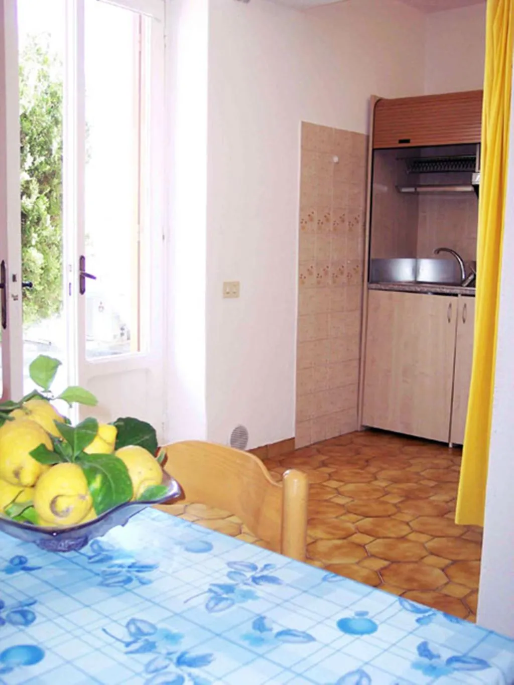 APARTMENT STANDARD Room, Residence Villa Marinù, Naples
