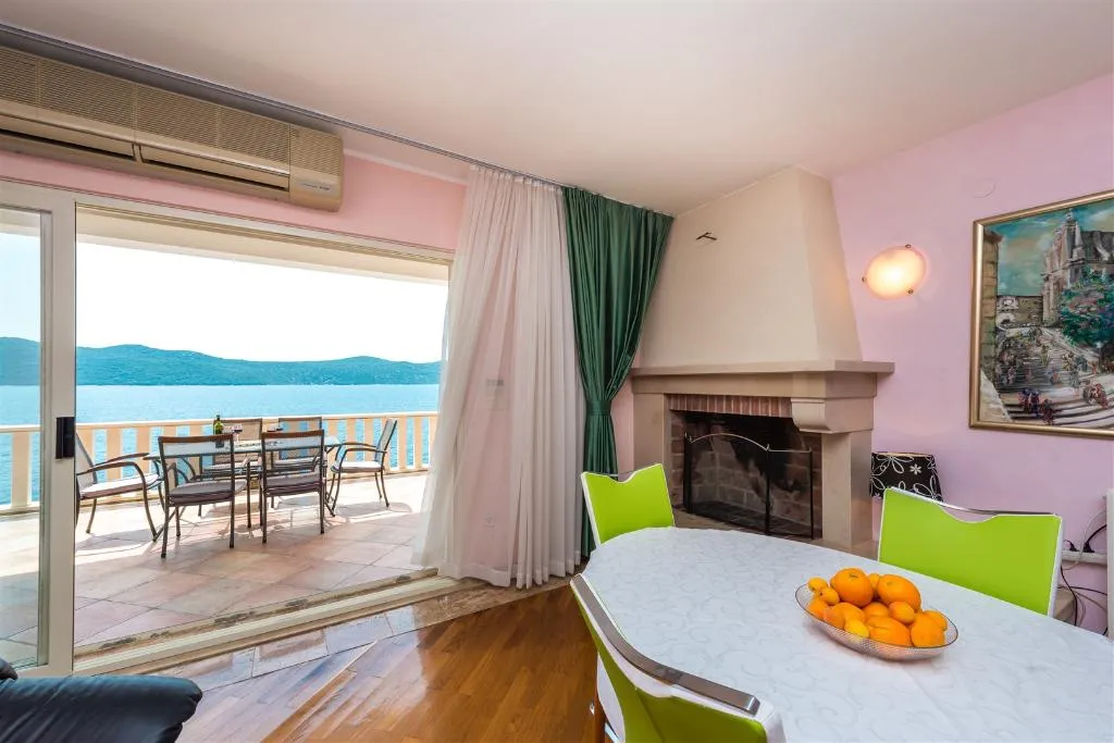 APARTMENT FOUR BEDROOMS Room, Villa Ratac, Dubrovnik