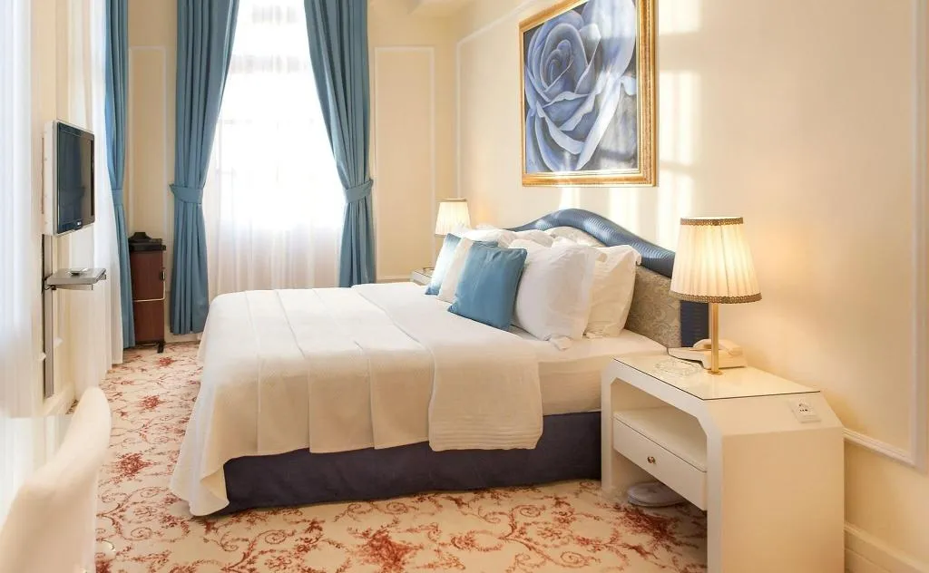 Room, Grande Albergo Delle Rose, Rhodes