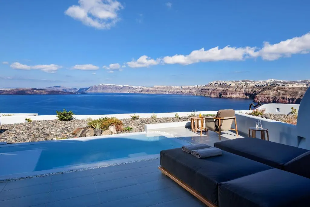 Room, Avatar Suites, Santorini