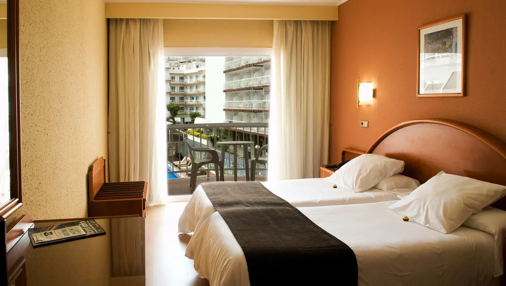 Double or Twin STANDARD Room, Helios, Costa Brava