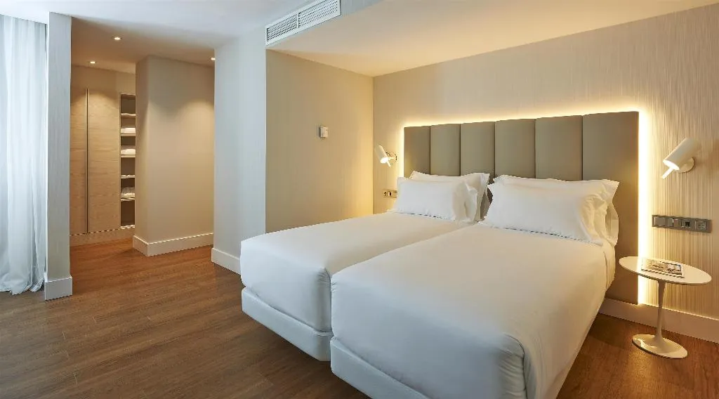 DOUBLE SUPERIOR Room, NH Sants Barcelona, Barcelona