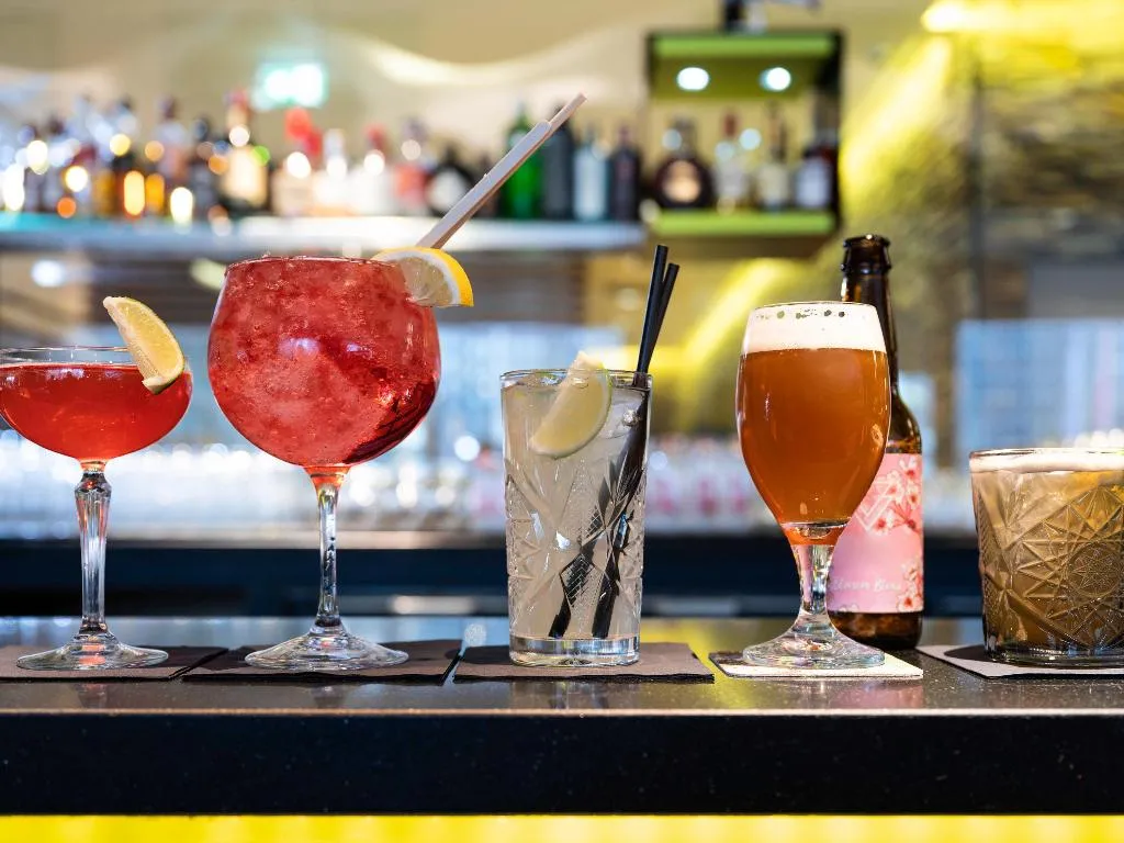Bar, Novotel Amsterdam City, Amsterdam