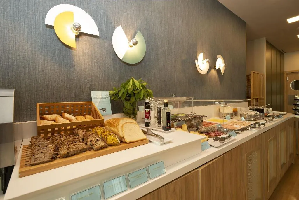 Restaurant, H2c Hotel Milanofiori, Milan