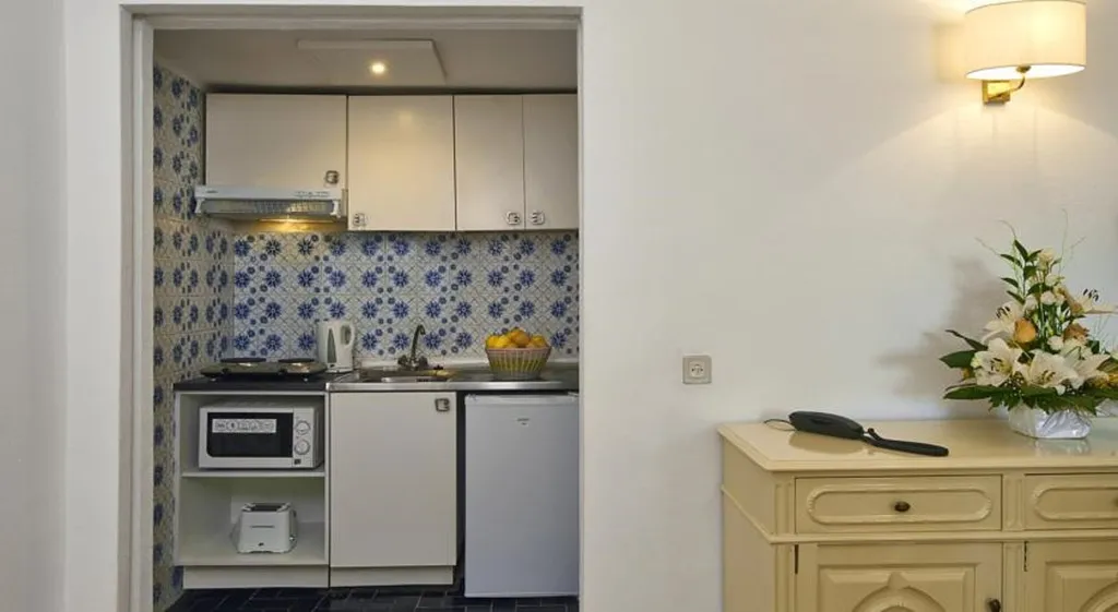 APARTMENT TWO BEDROOMS Room, Cheerfulway Minichoro Apartamentos, Algarve
