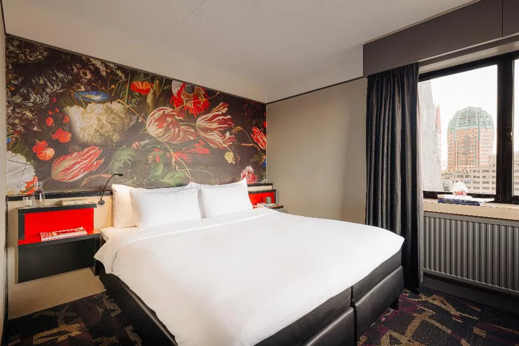 JUNIOR SUITE STANDARD Room, Leonardo Hotel Den Haag Babylon, Amsterdam
