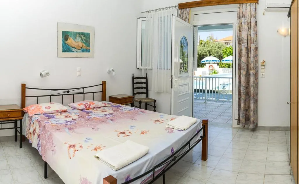 APARTMENT TWO BEDROOMS ONE BATHROOM Room, Anna's Studios & Apartments, Zante