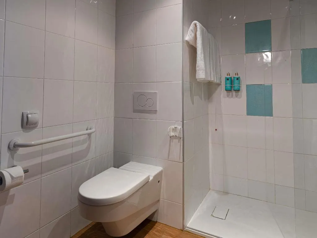 DOUBLE Accessible Room, Novotel Caserta Sud, Naples
