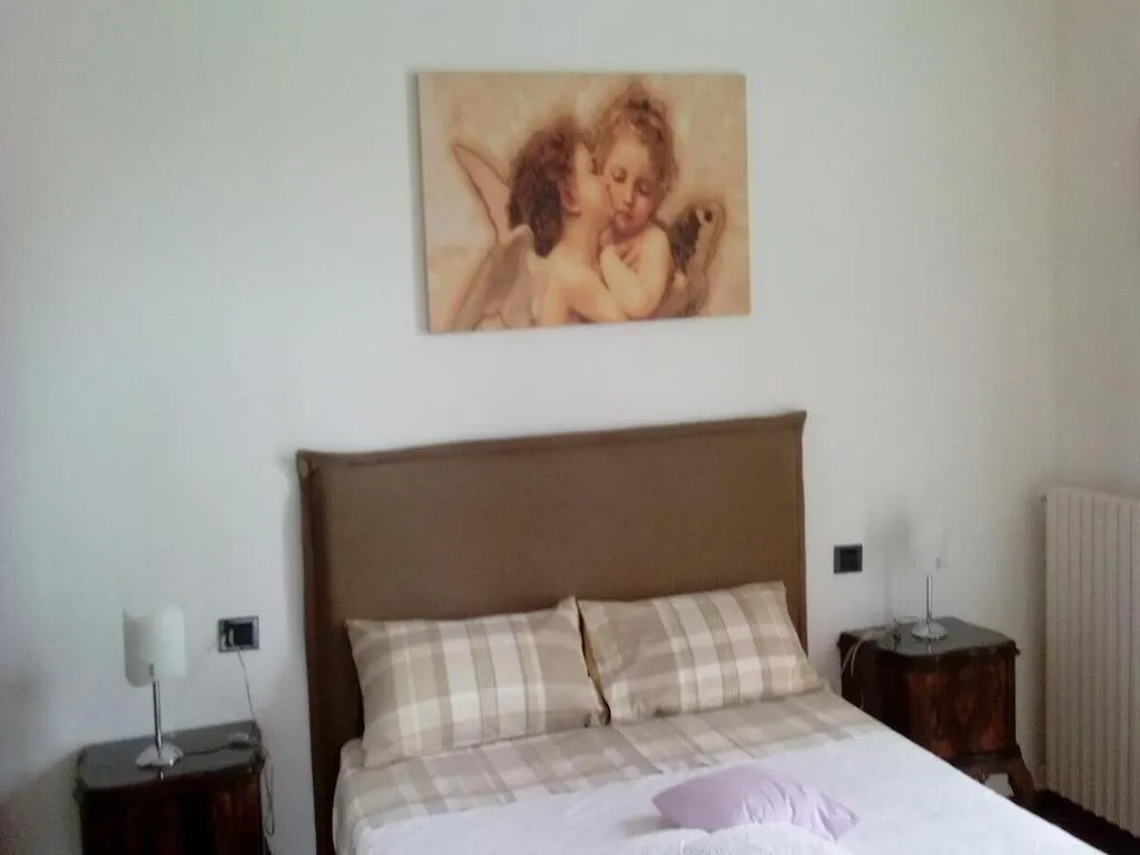 Room, Crespi House, Milan