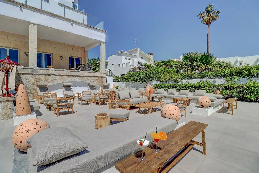 Terrace, Hoposa Pollentia, Majorca