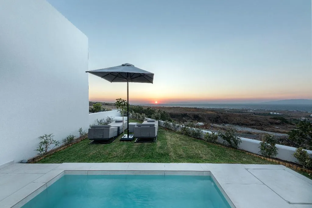 SUITE WITH PRIVATE POOL Room, Secret View Hotel, Santorini