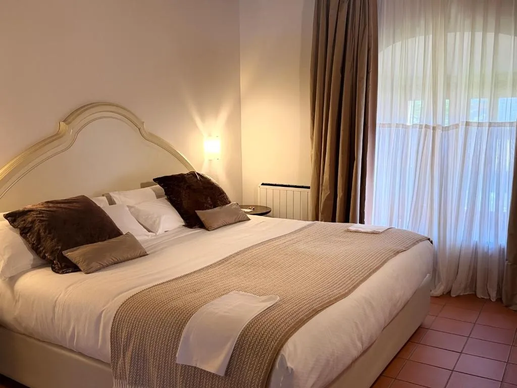 Room, San Antonio El Real, Madrid