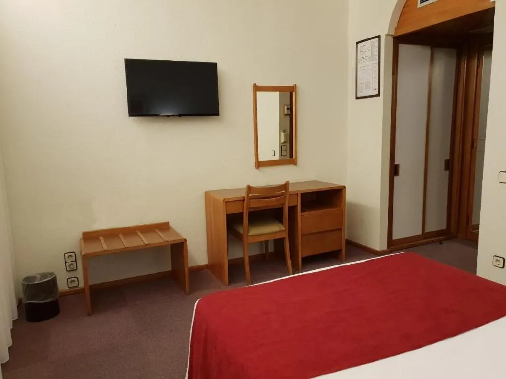 DOUBLE STANDARD Room, Luso Brasileiro, Porto