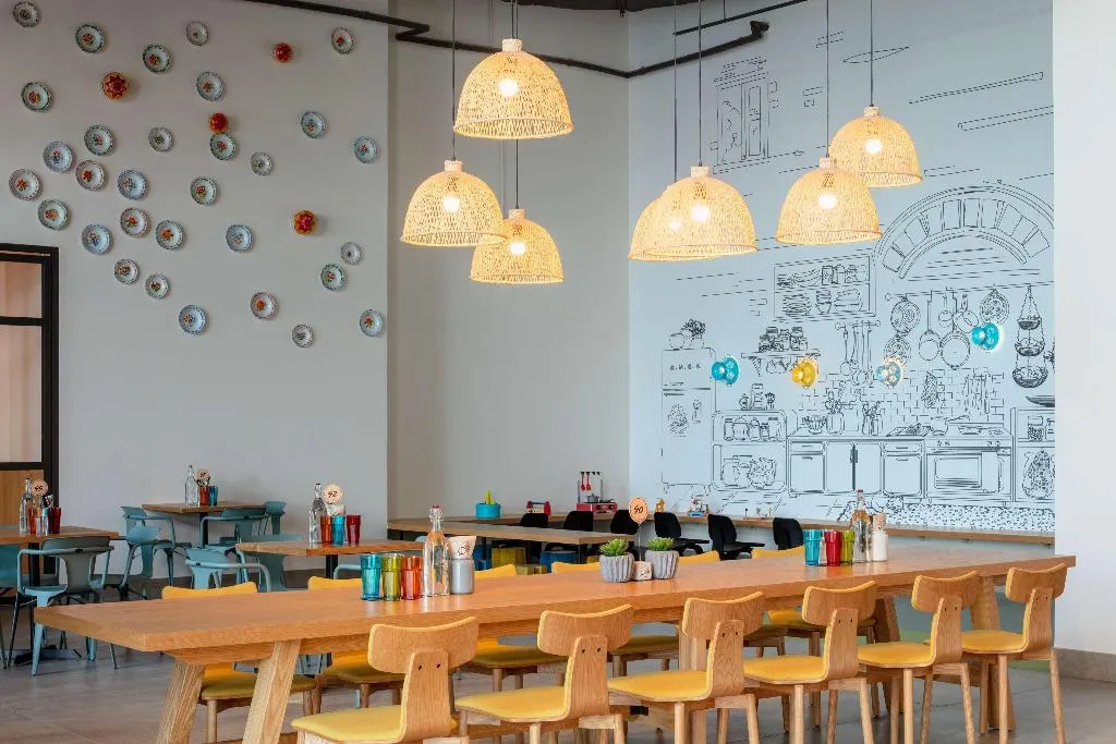 Restaurant, Rove At The Park, Dubai