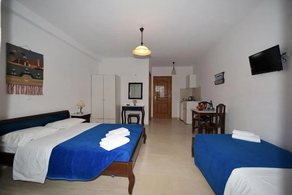 STUDIO WITH DOUBLE BED Room, Sunflower ApartHotel, Santorini