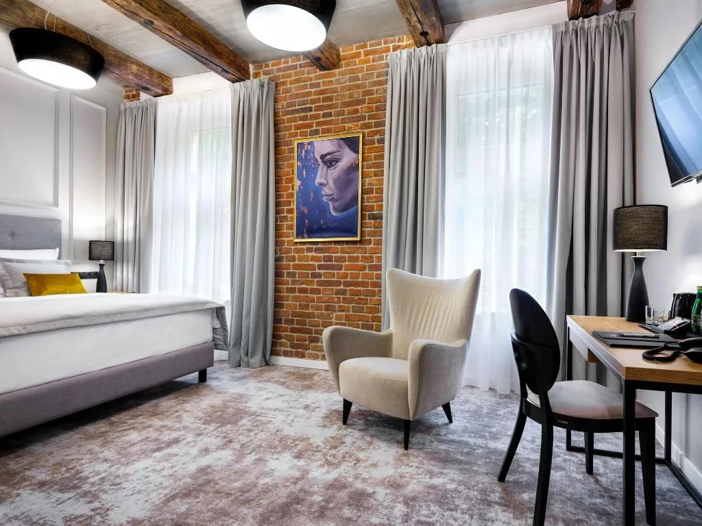Room, Wawel Queen, Krakow