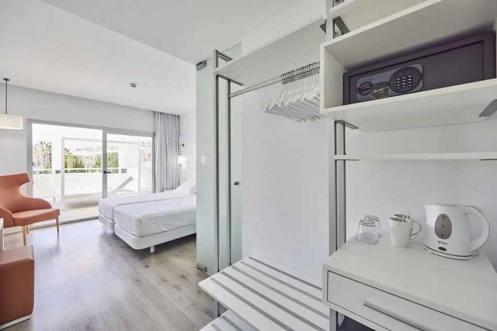 TWIN STANDARD Room, Astoria Playa, Majorca